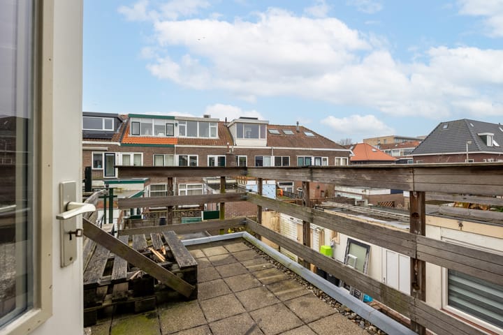 Foto 32 van Den Brielstraat 5