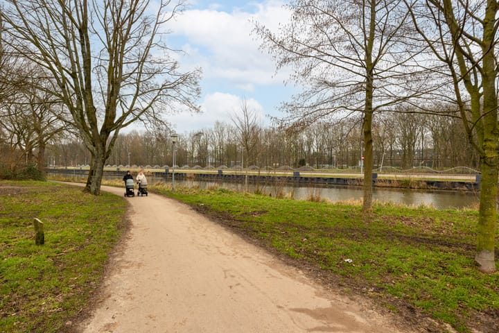 Foto 43 van Den Brielstraat 5