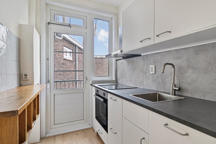 Foto 5 van Lorentzplein 30