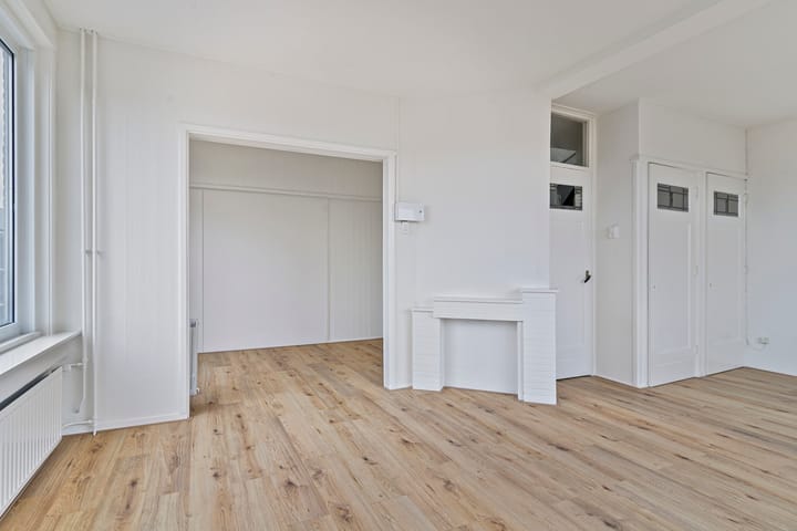 Foto 8 van Lorentzplein 30