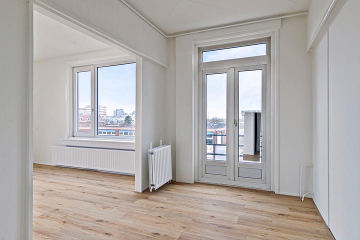 Foto 9 van Lorentzplein 30