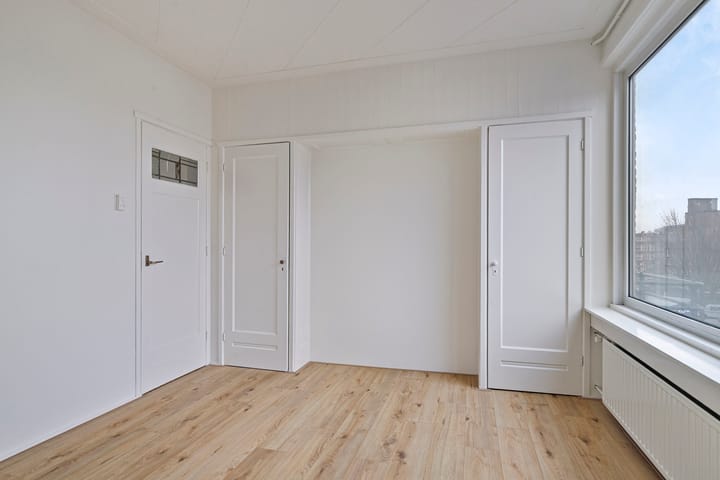 Foto 11 van Lorentzplein 30