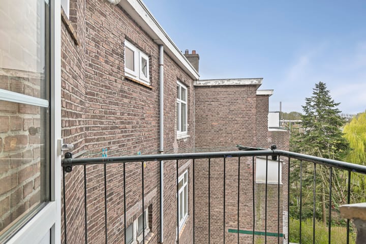 Foto 16 van Lorentzplein 30