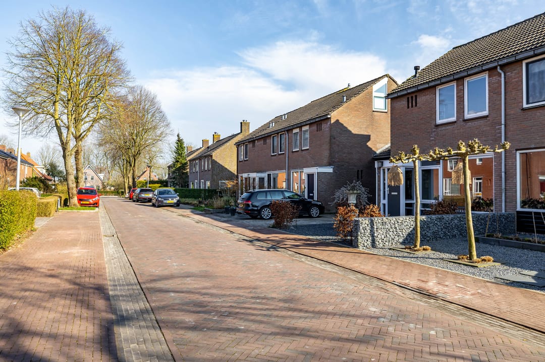 Photo 31 of L W de Blecourtstraat 20