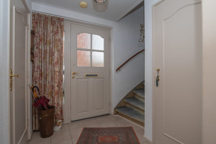 Photo 12 of Koningin Emmastraat 5