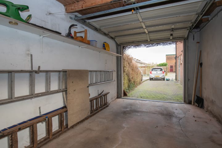 Photo 31 of Koningin Emmastraat 5