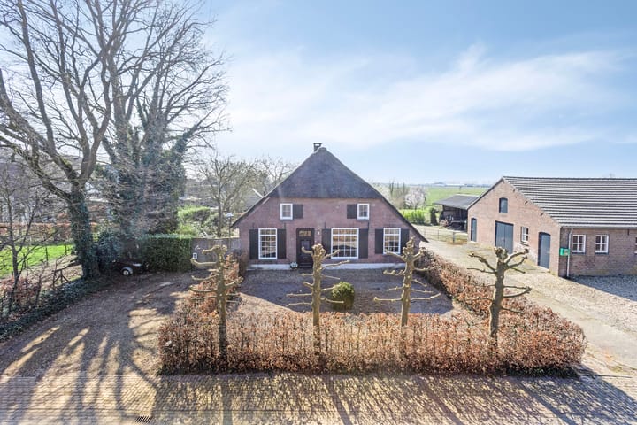 Pastoor van Weerdtstraat 8
