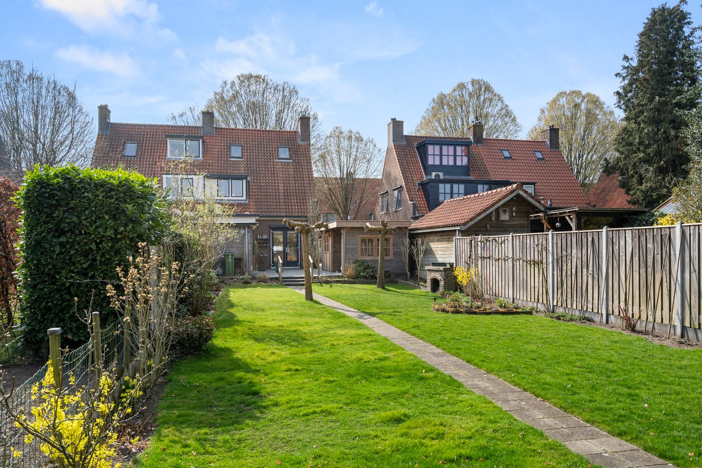 Photo 10 of Julianalaan 13