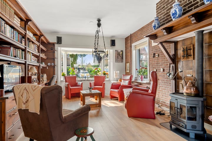 Foto 15 van Julianalaan 13