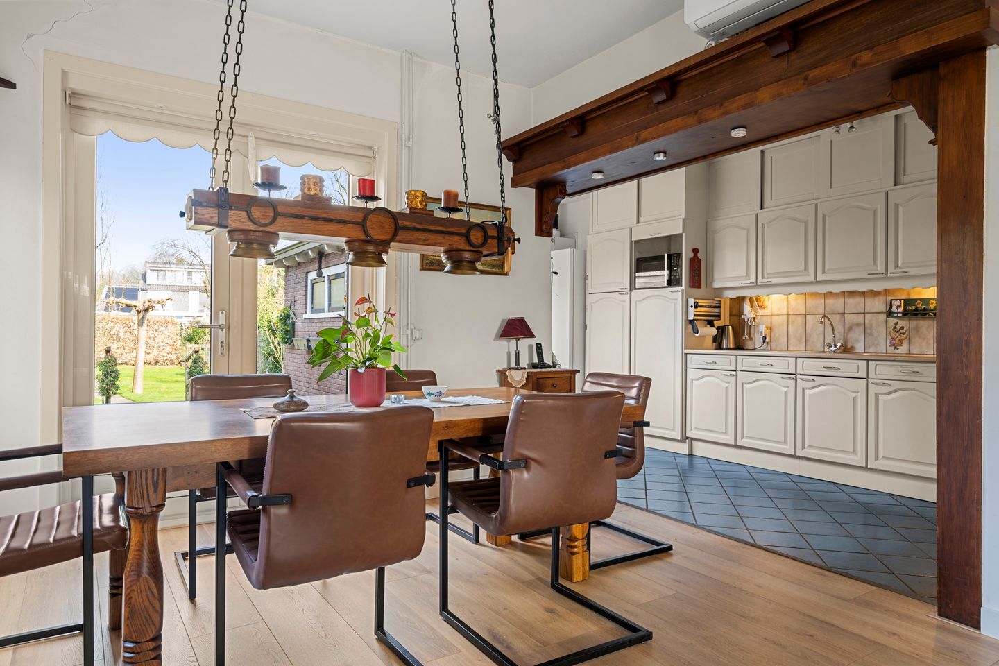 Photo 20 of Julianalaan 13