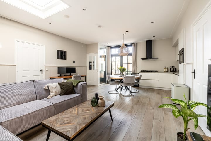 Photo 15 of Regthuispad 2