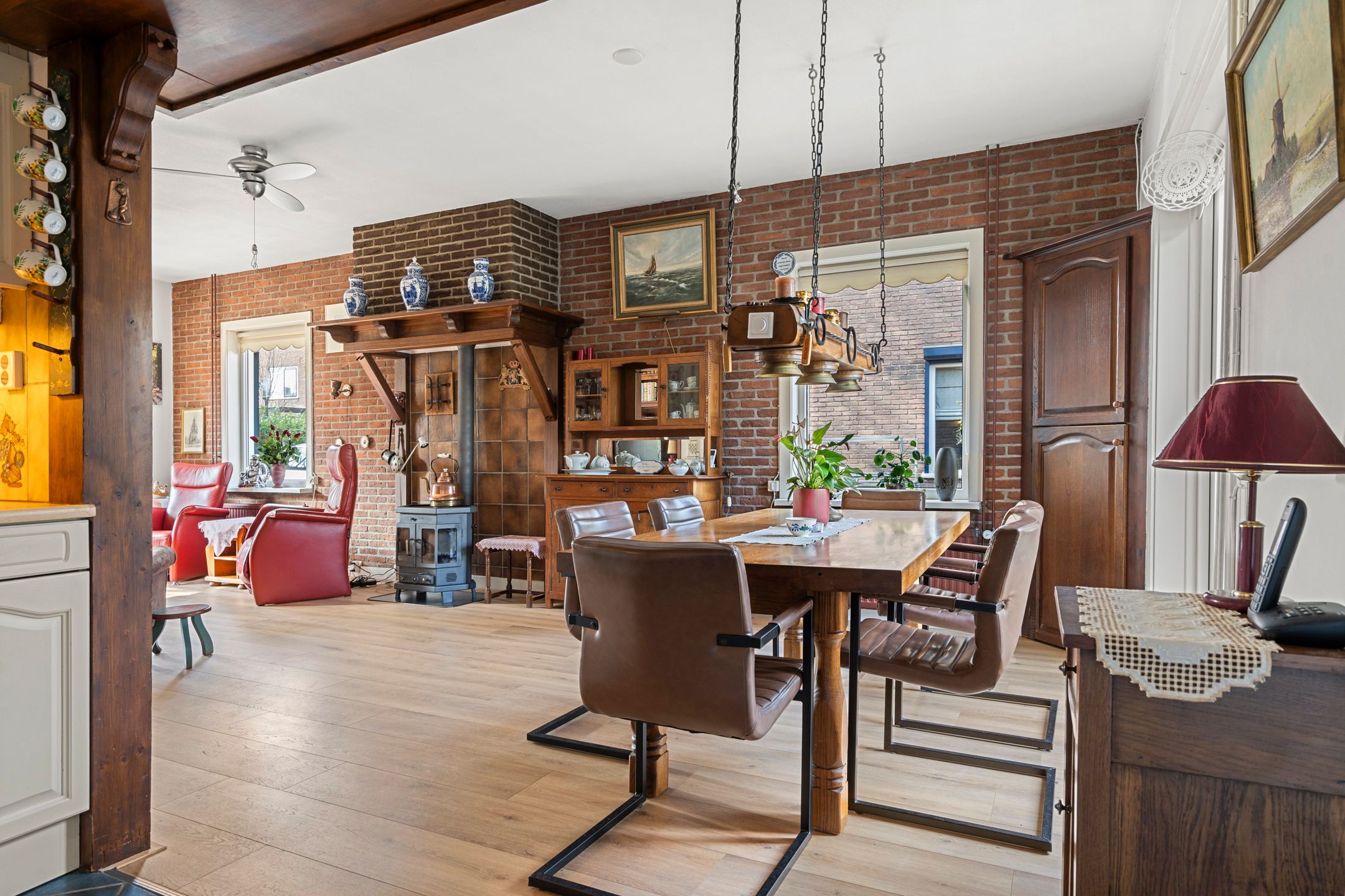 Photo 24 of Julianalaan 13