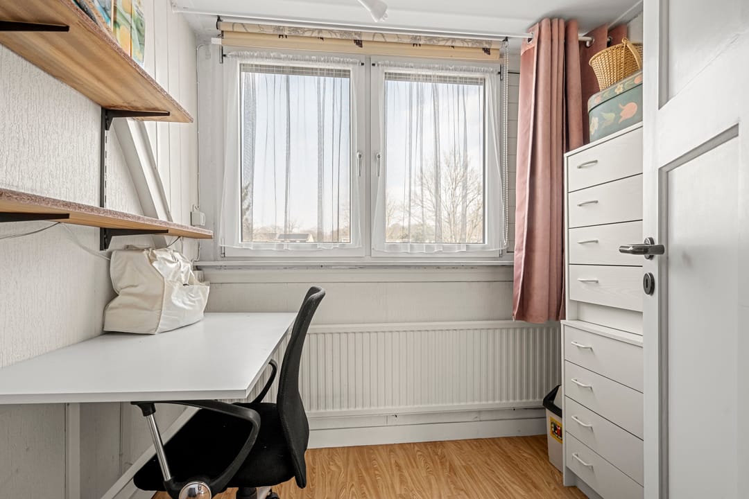 Photo 28 of Julianalaan 13