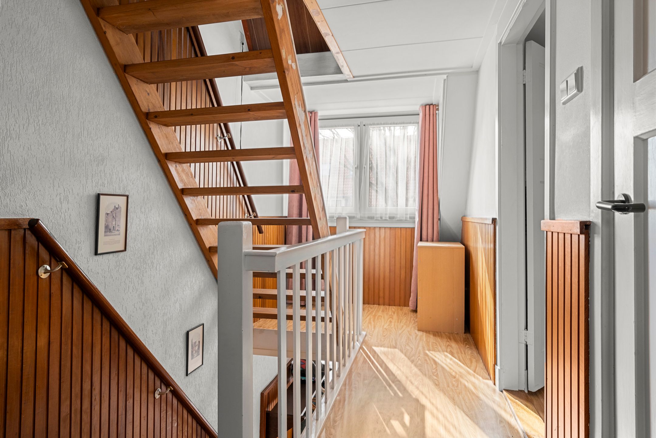 Photo 33 of Julianalaan 13