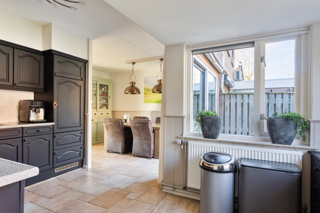 Foto 16 van Leliestraat 13