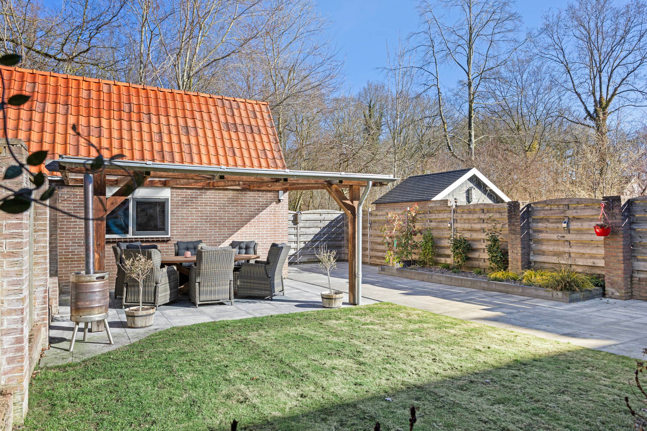 Foto 42 van Leliestraat 13