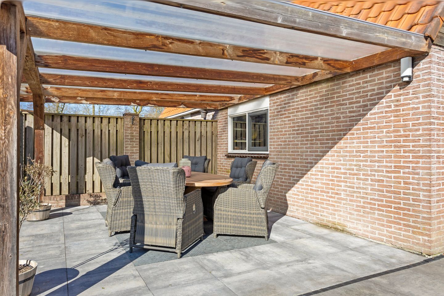 Foto 44 van Leliestraat 13