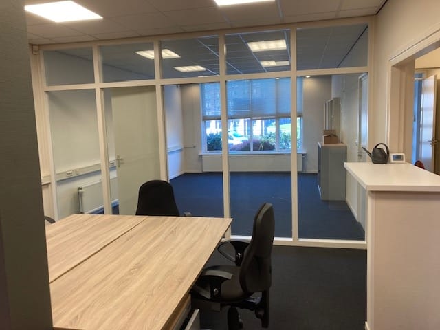 Bekijk foto 3 van Stationsweg 13