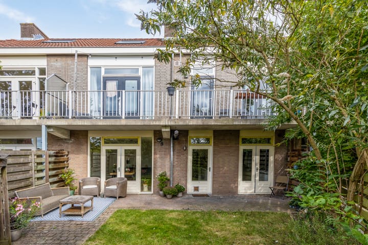 Photo 15 of Dr. Jan Berendsstraat 19