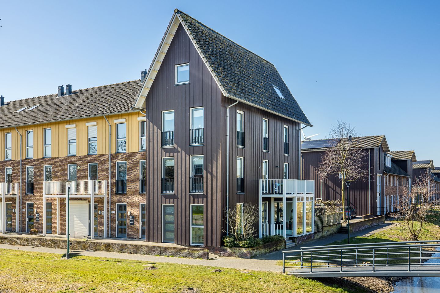 Foto 1 van Pompwater 14