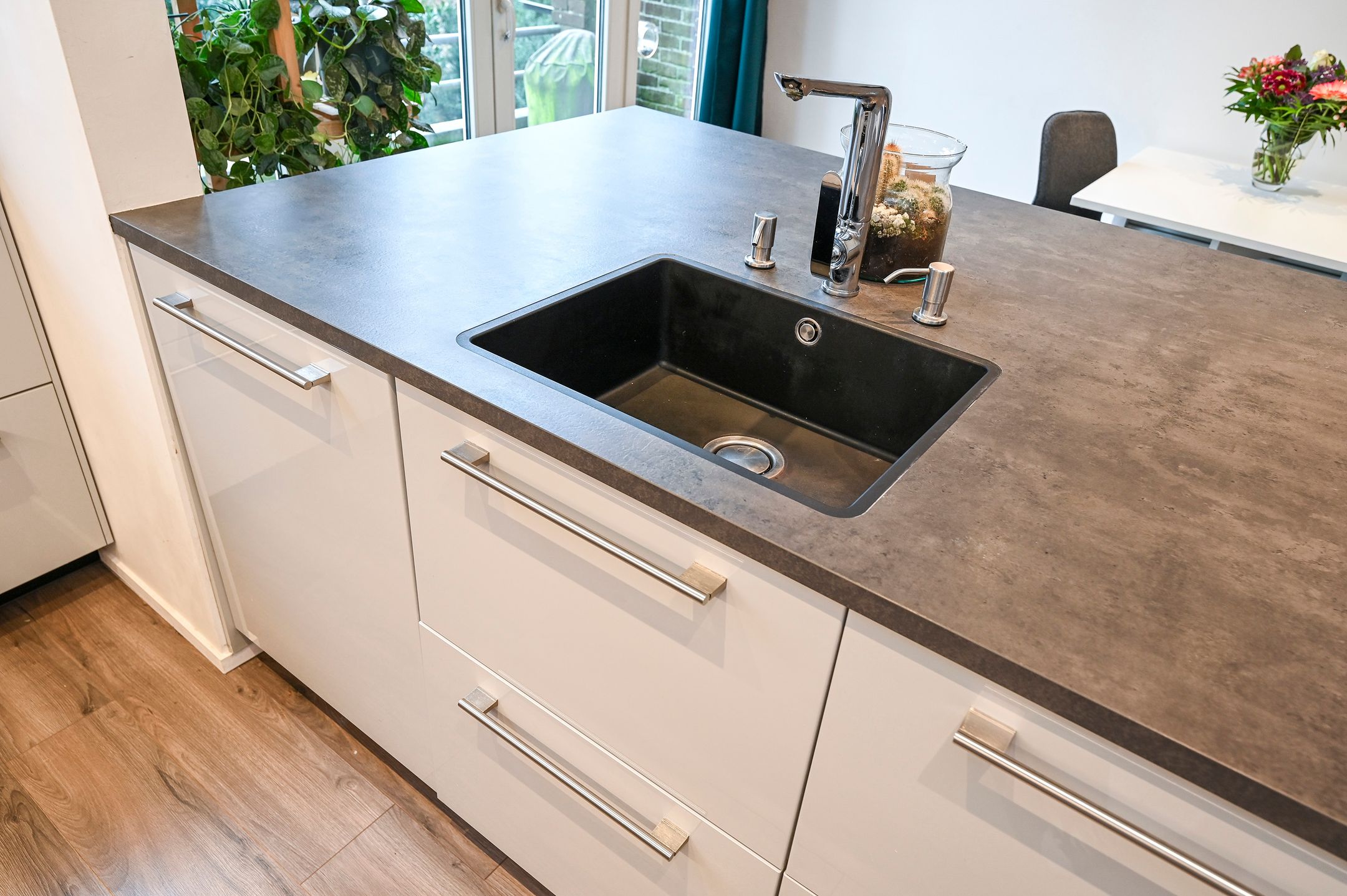 Photo 12 of Hoekwaterstraat 88