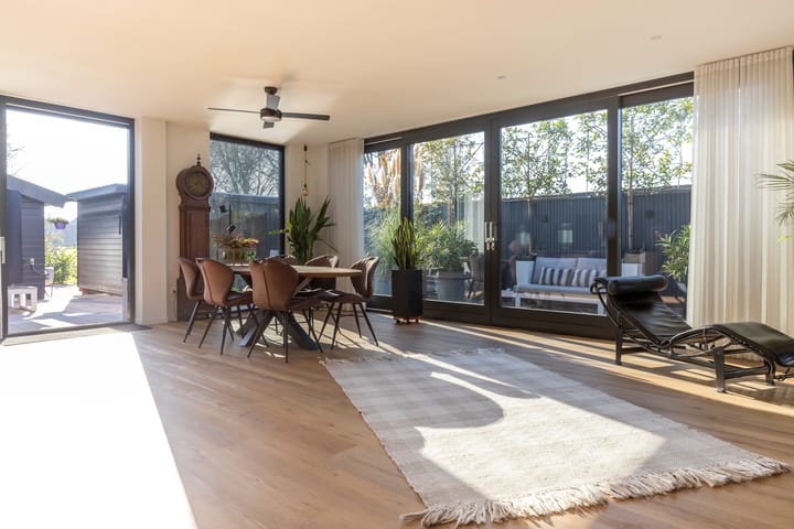 Foto 15 van Kanaalweg 12