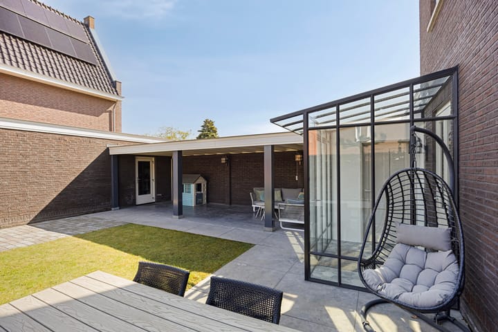 Foto 50 van De Brug 16