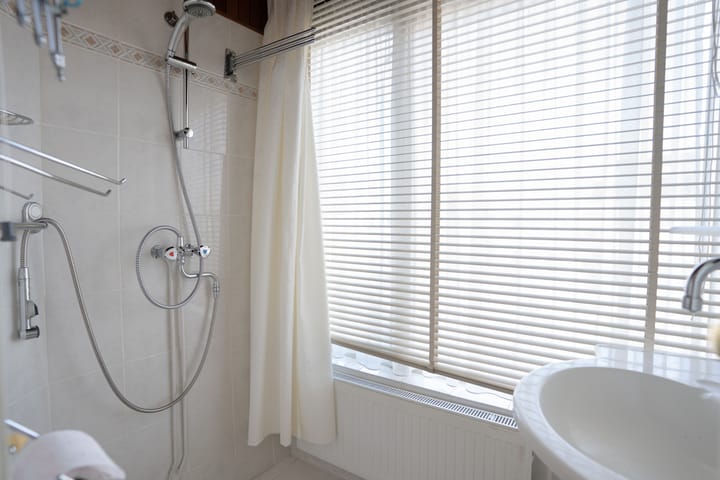 Photo 33 of Klaproosstraat 18