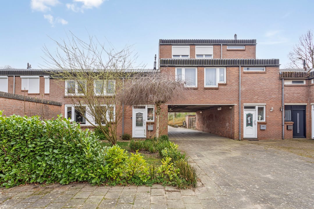 Foto 1 van Op Gen Hoes 23