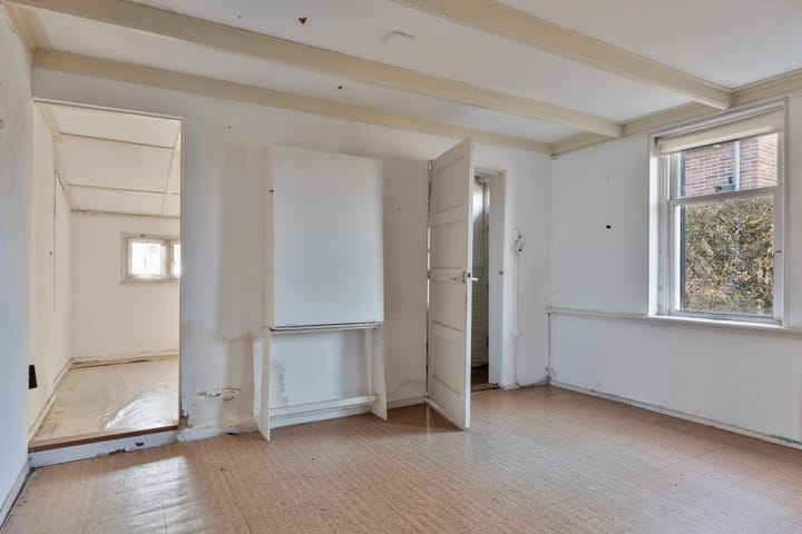 Photo 10 of Oostweg 7