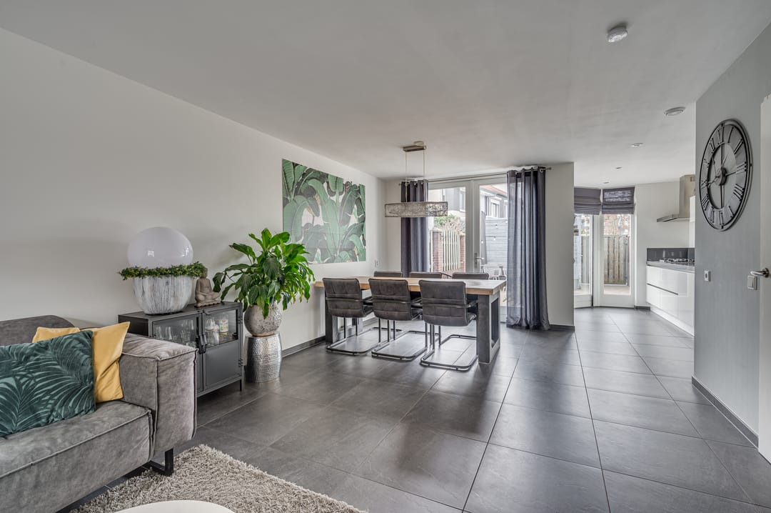 Photo 7 of Doctor Cuypersstraat 28