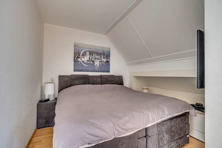 Photo 20 of Doctor Cuypersstraat 28