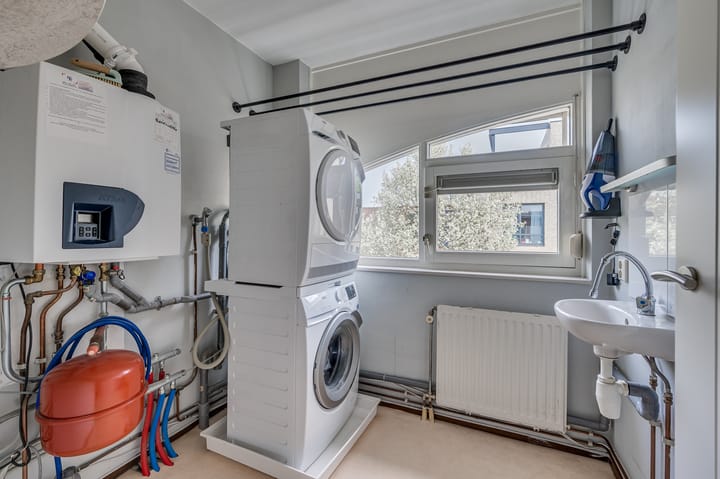 Photo 27 of Doctor Cuypersstraat 28