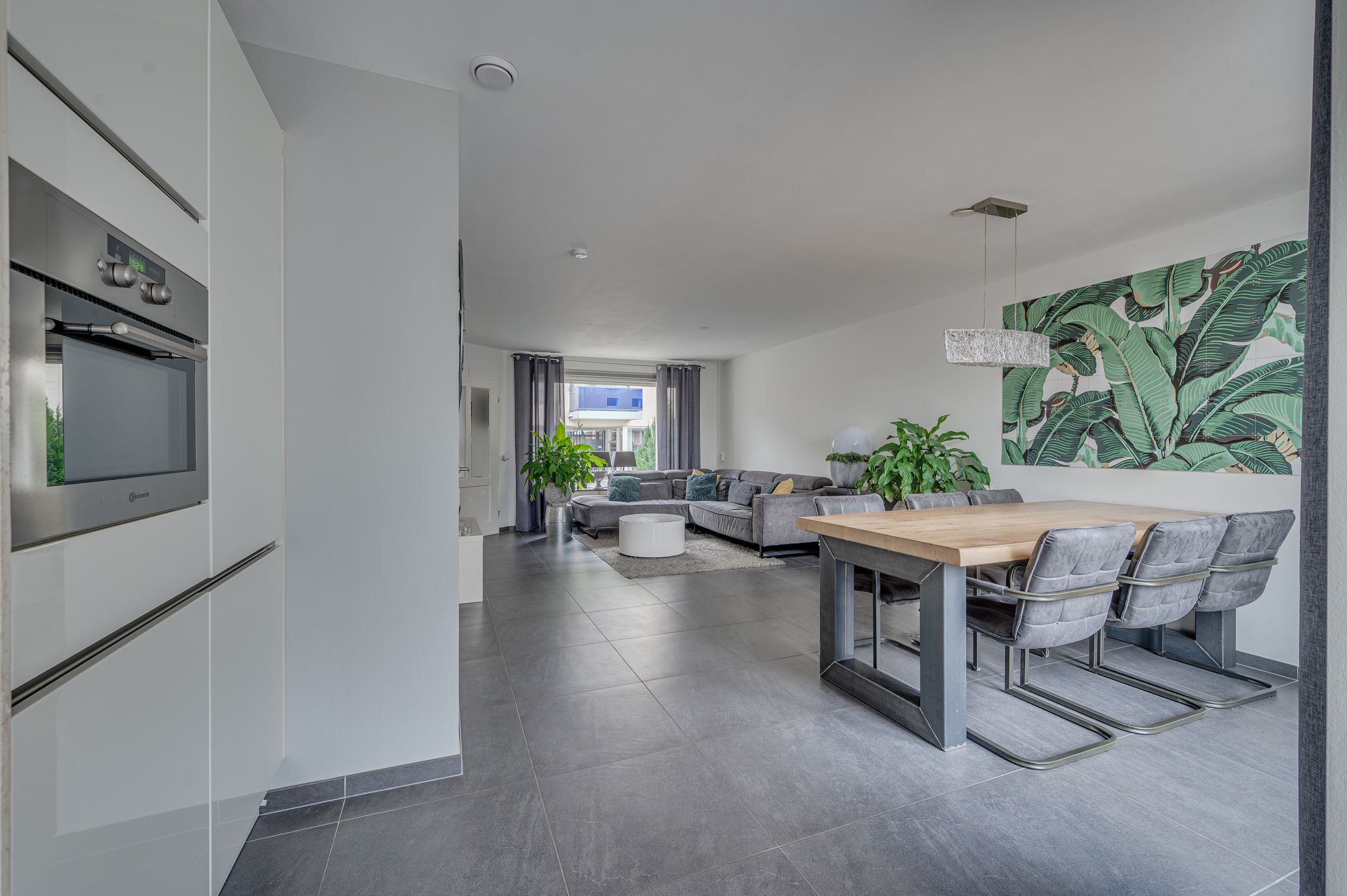 Photo 15 of Doctor Cuypersstraat 28