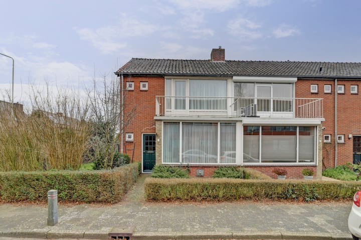 Foto 1 van Rembrandtstraat 1