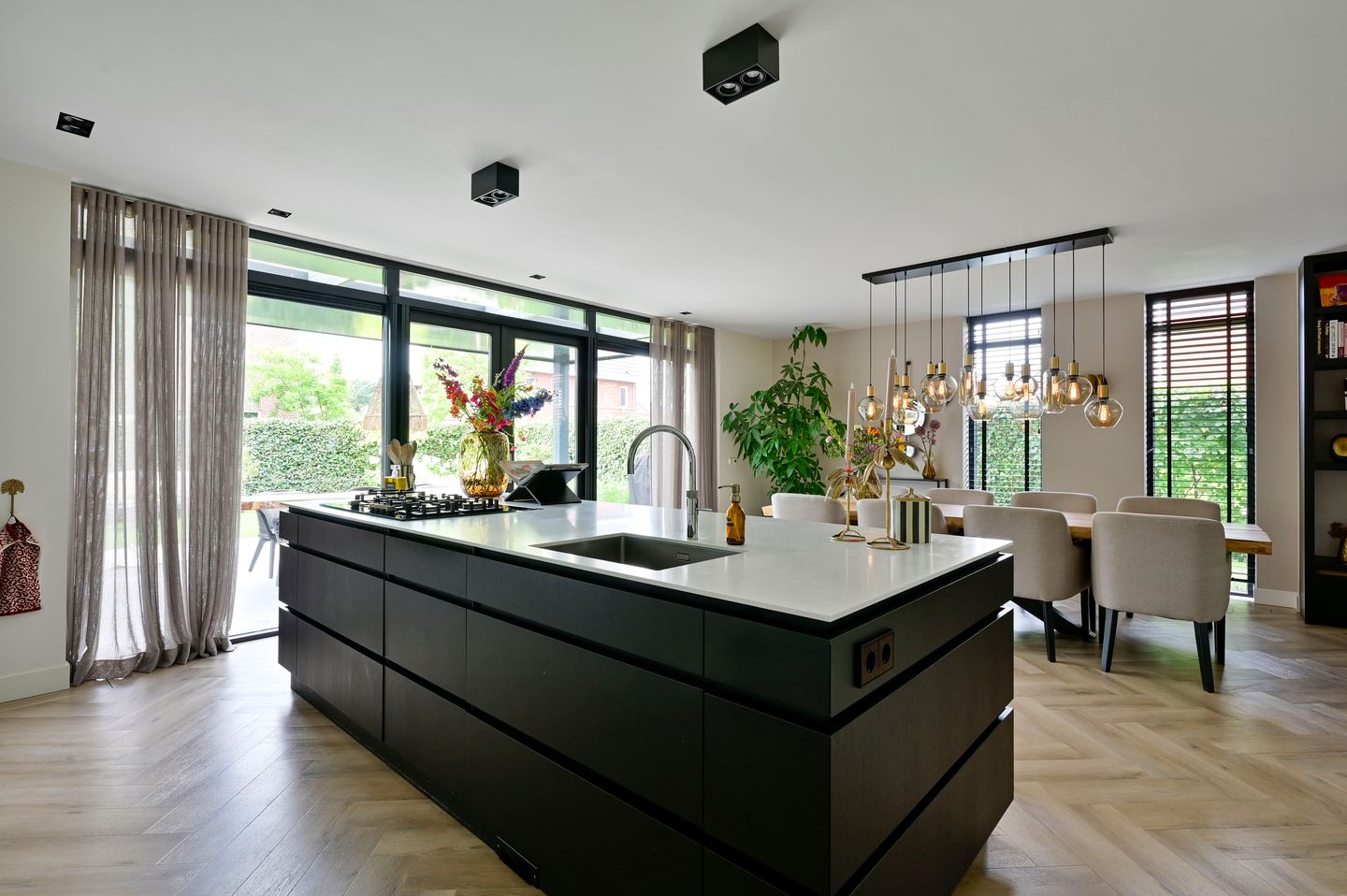 Foto 10 van Schakel 8