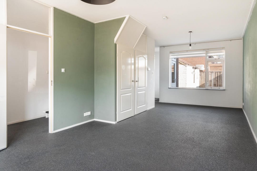 Foto 8 van J van der Veenstraat 3