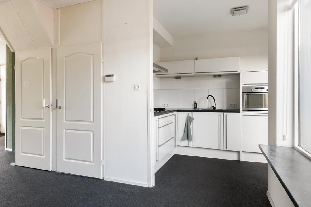 Foto 13 van J van der Veenstraat 3