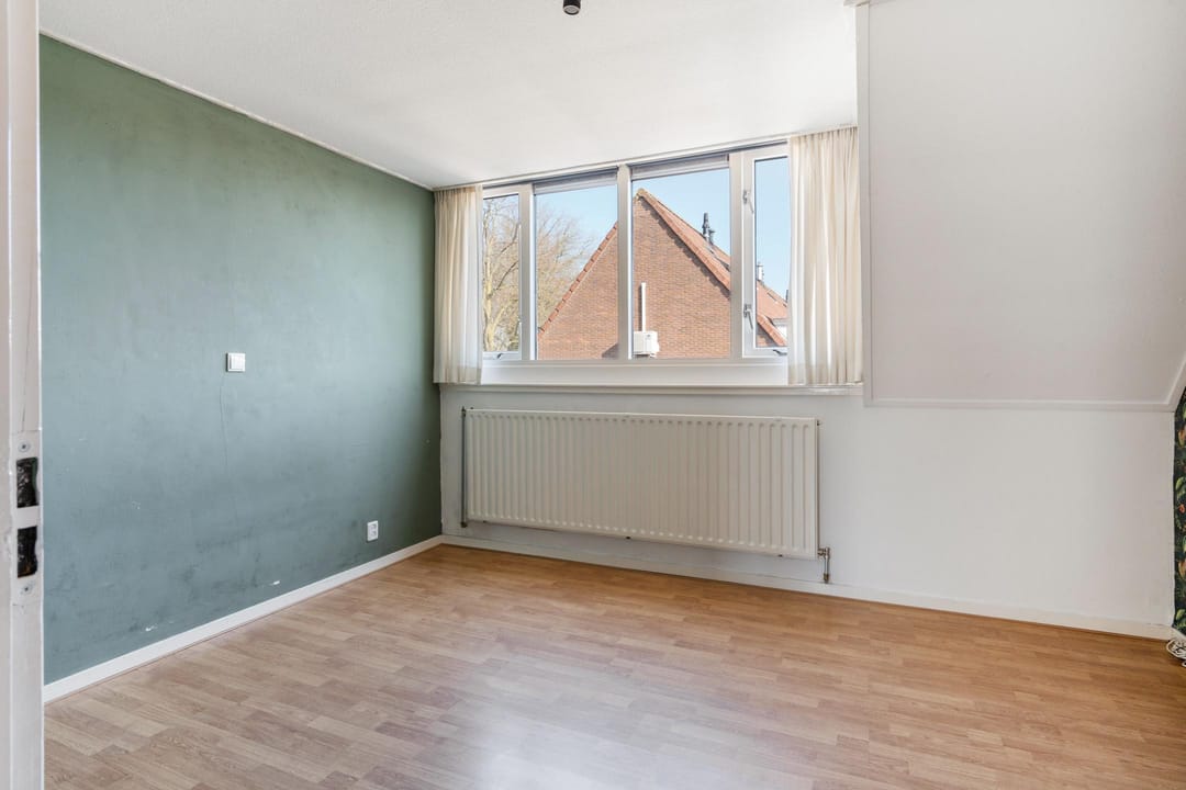 Foto 16 van J van der Veenstraat 3