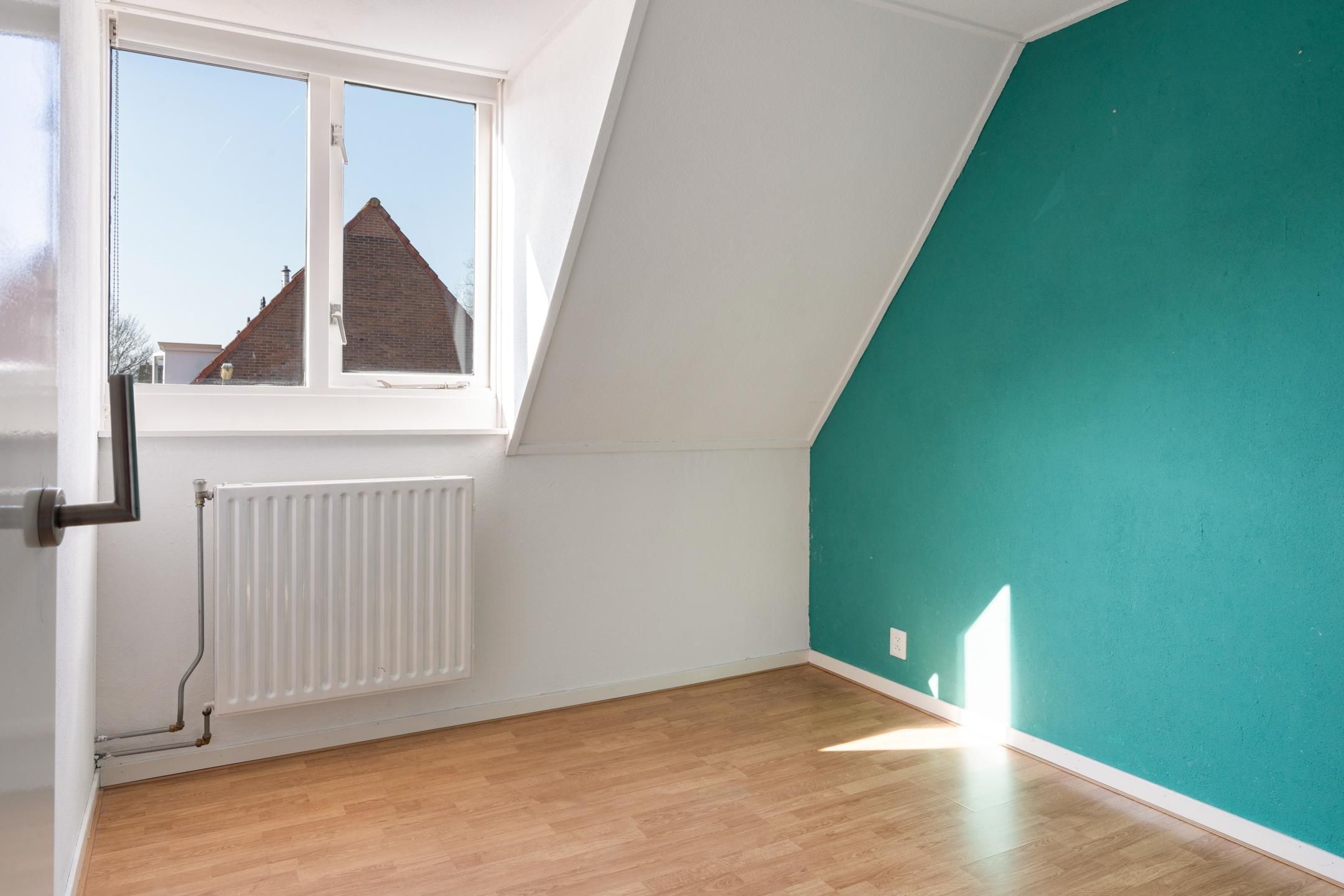 Foto 21 van J van der Veenstraat 3