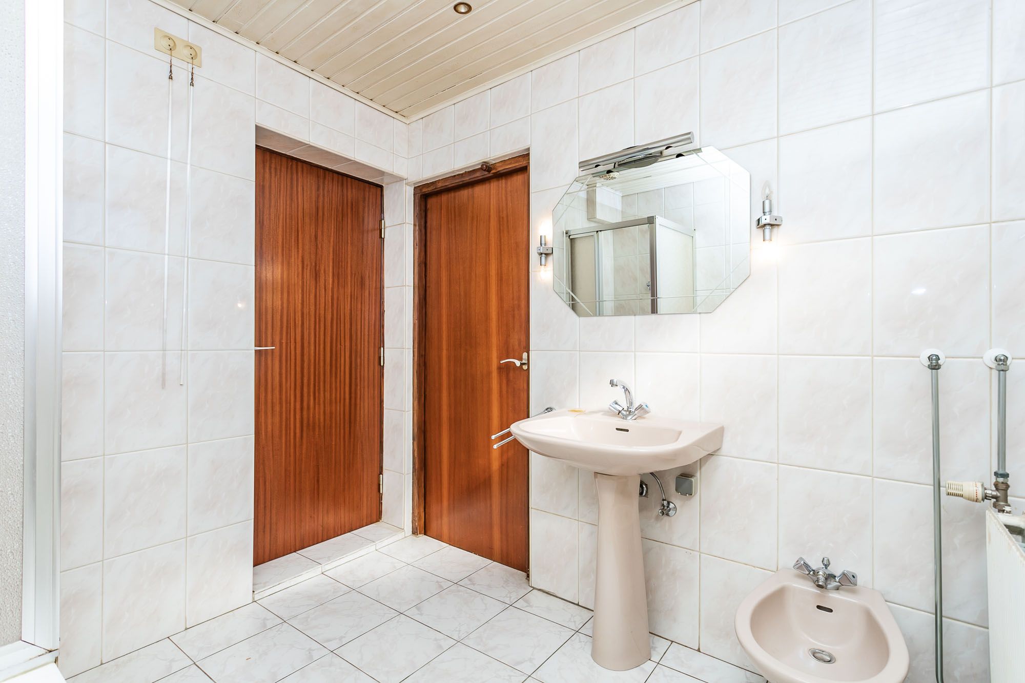 Photo 9 of Melchiorstraat 32