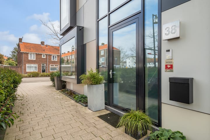 Foto 8 van Daendelsstraat 38