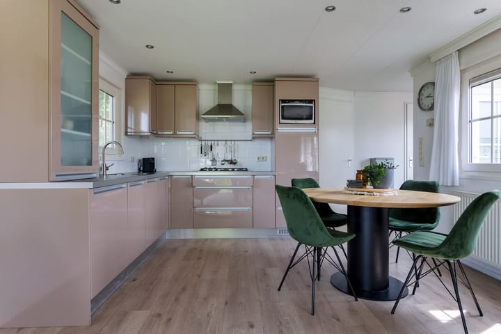 Photo 11 of Pontdyk 6-65