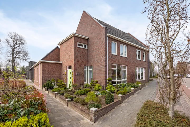 Foto 1 van Albert Neuhuysstraat 1