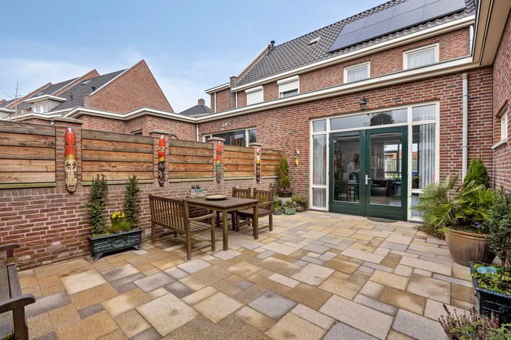 Foto 36 van Albert Neuhuysstraat 1