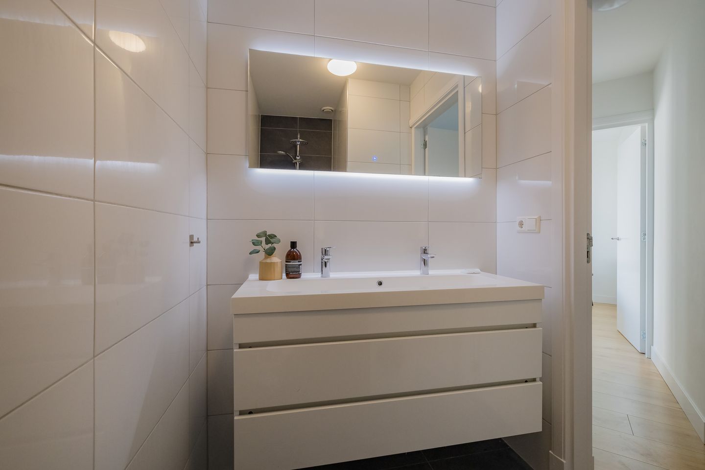 Foto 19 van Kompasstraat 74-B