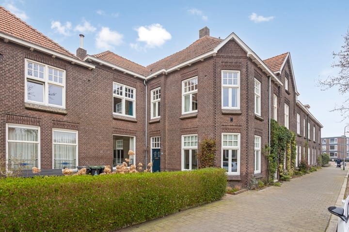 Foto 1 van Thorbeckestraat 8