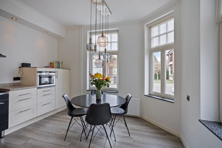 Foto 8 van Thorbeckestraat 8