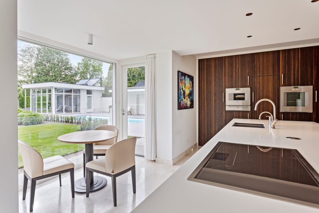 Photo 11 of Molenaarstraat 182