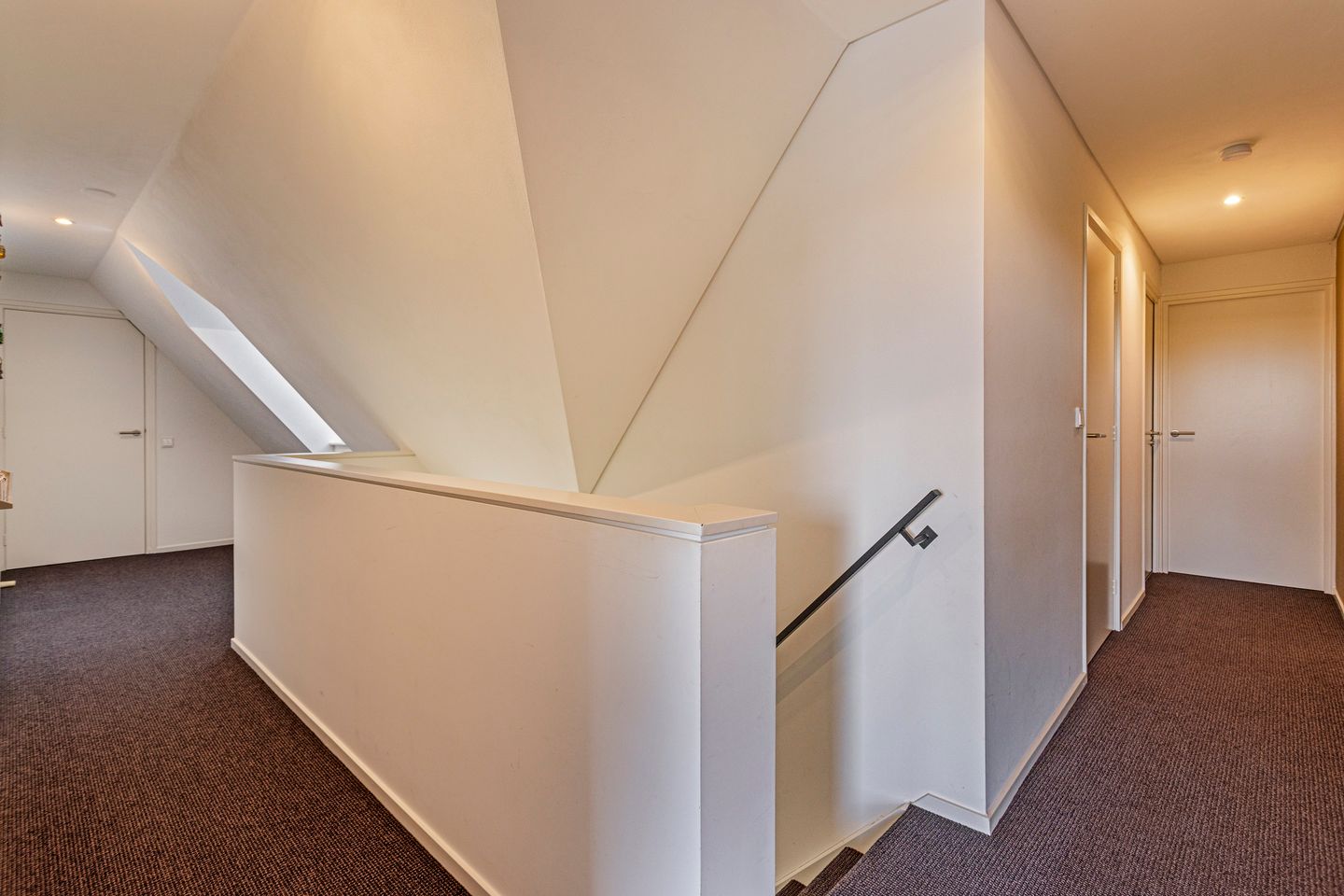 Photo 19 of Molenaarstraat 182